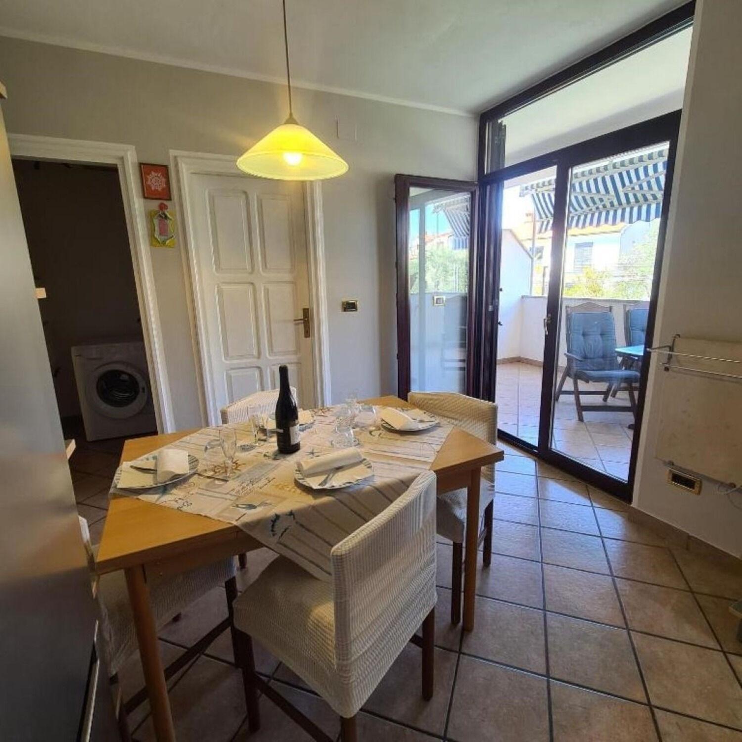 Apartments Berto - 500M To The Beach Ровинь Экстерьер фото